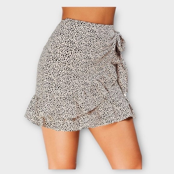 High Waisted Leopard Ruffle Frill Mini Skirt - Picture 3 of 6